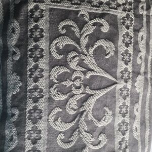 Elegant Black and Gray Patterned Scarf